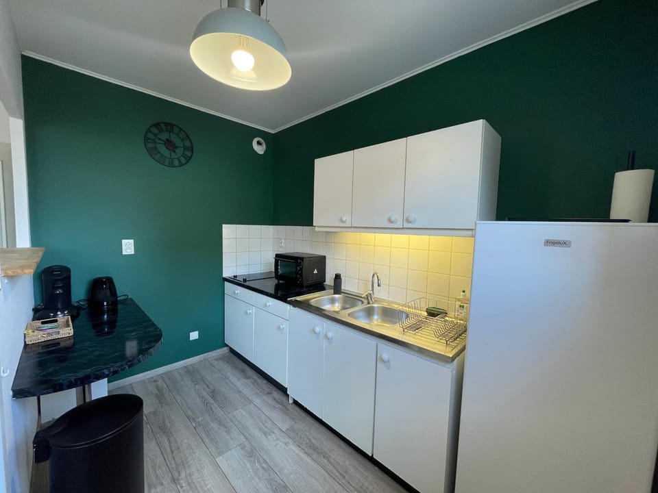Coffee/tea facilities, Kitchen or kitchenette