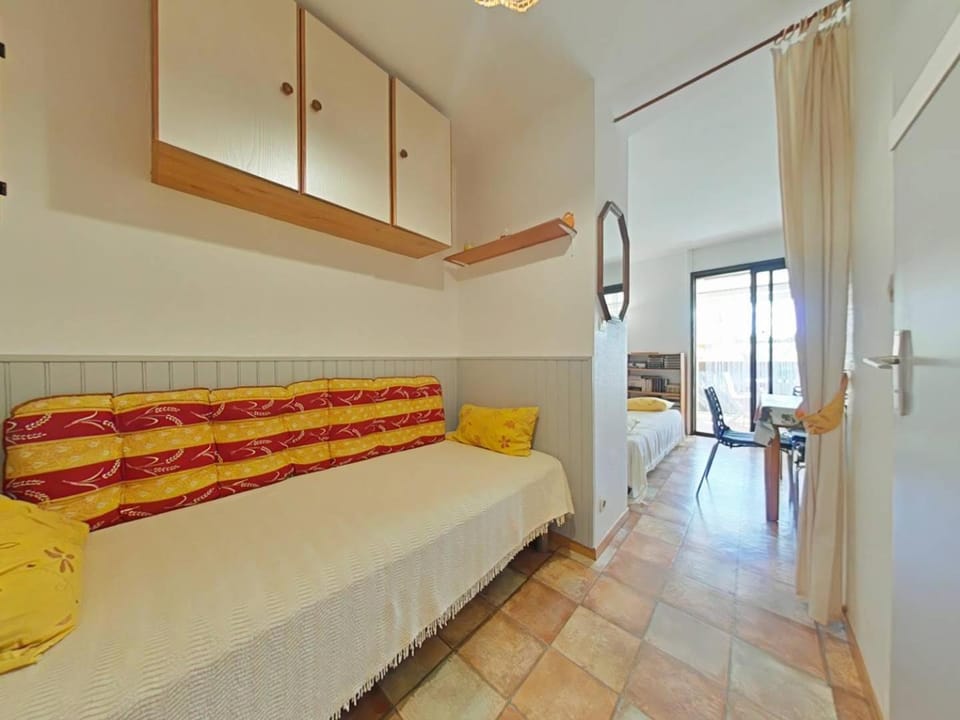 LAL310-015D Studio 4 couchages La londe les maures Apartment in La Londe-les-Maures