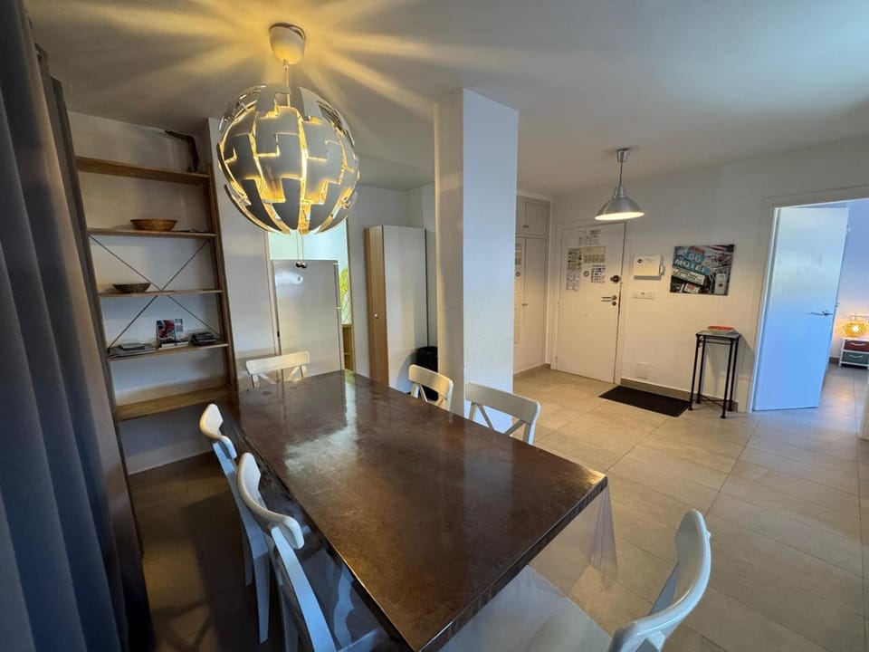 Kitchen or kitchenette, Living room, Dining area