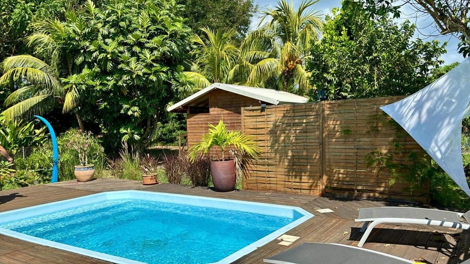 BUNGALOW en pleine nature Vacation rental in Leeward Islands