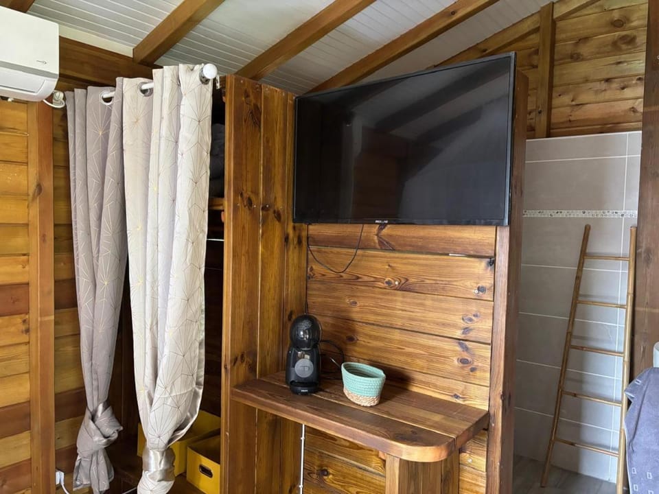 BUNGALOW en pleine nature Vacation rental in Leeward Islands