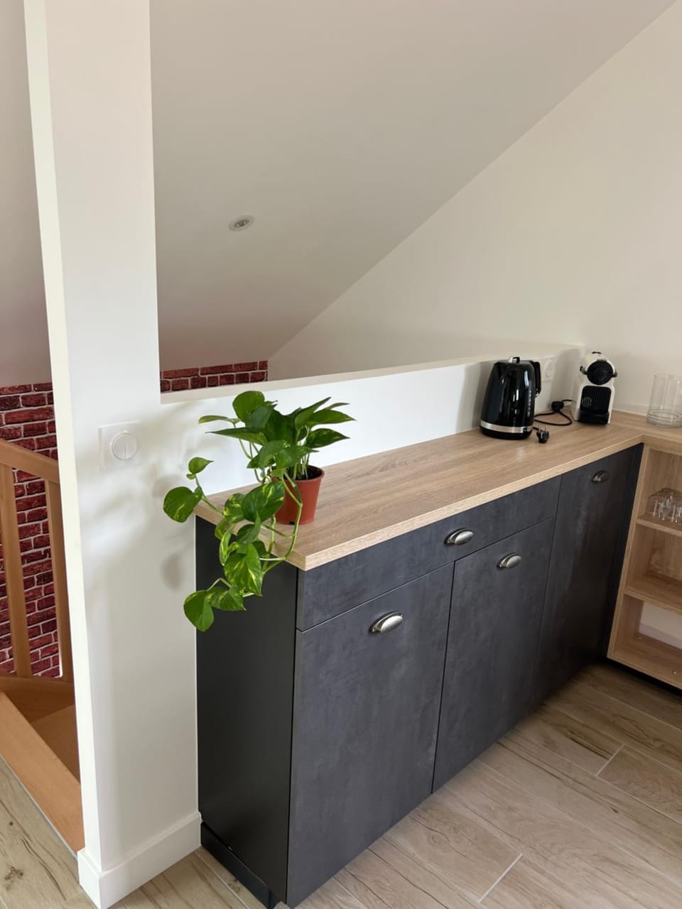 Coffee/tea facilities, Kitchen or kitchenette