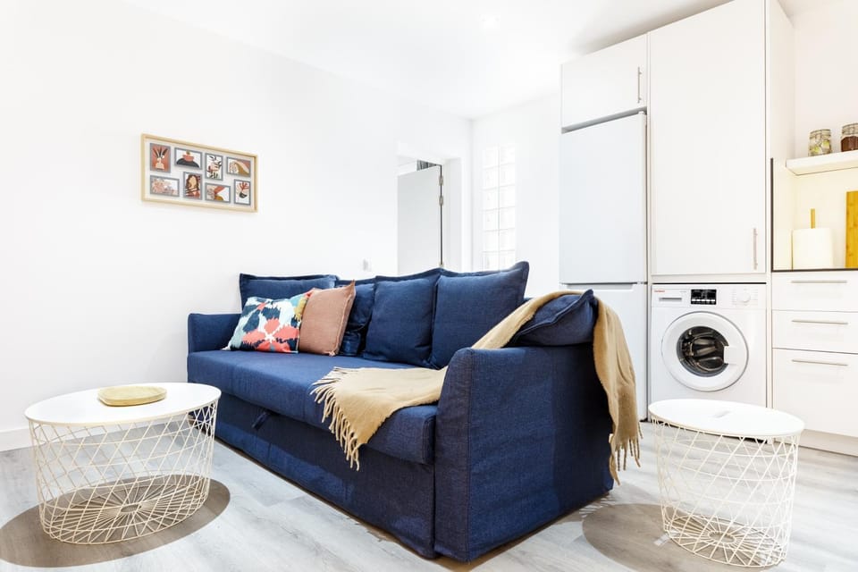 Kitchen or kitchenette, Living room, Seating area, washing machine
