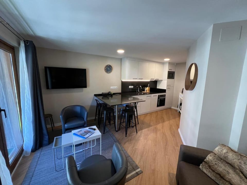 Immodelpas Velasquez Apartment in El Pas de la Casa
