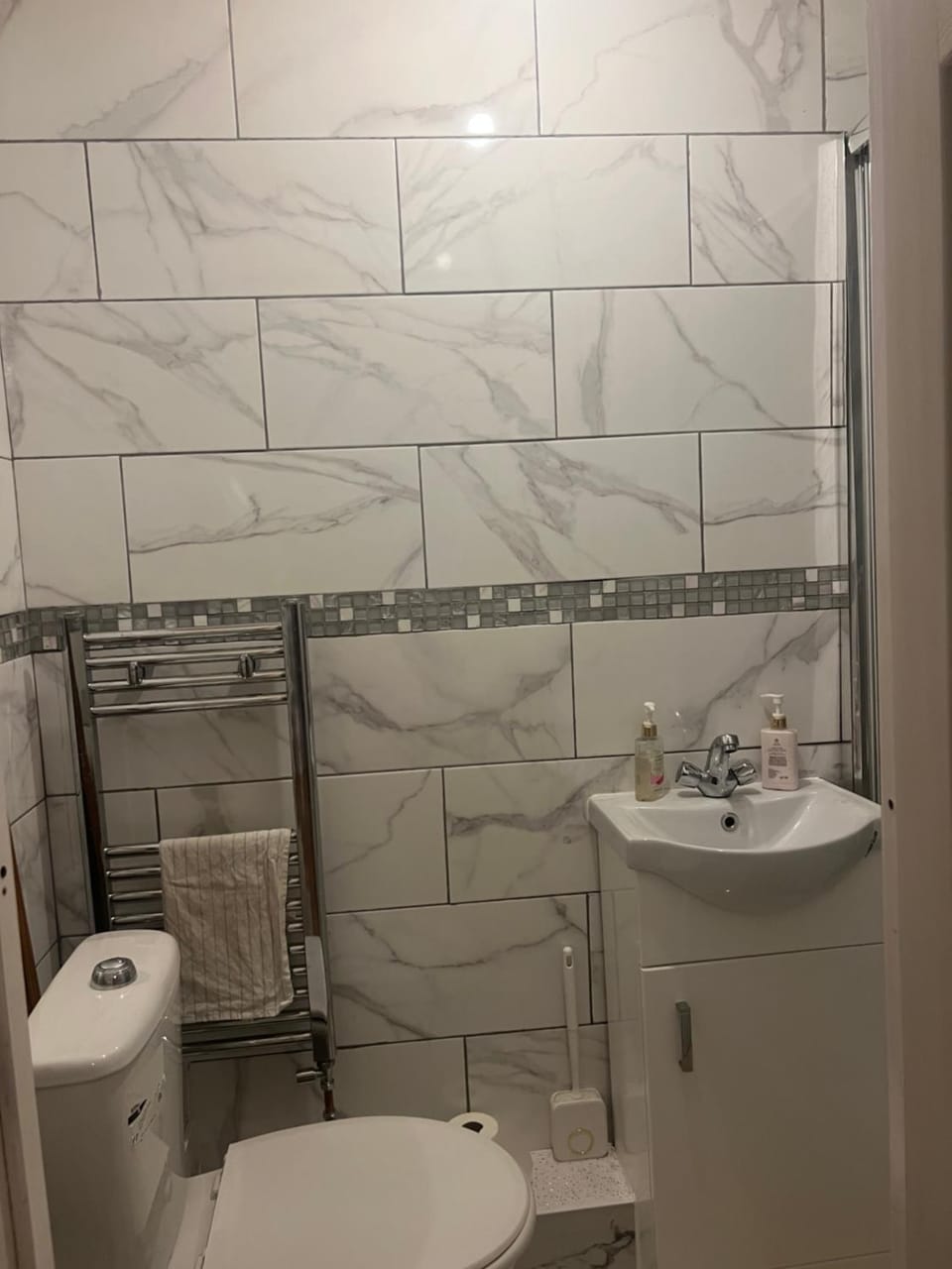 J S mentions Vacation rental in Grays