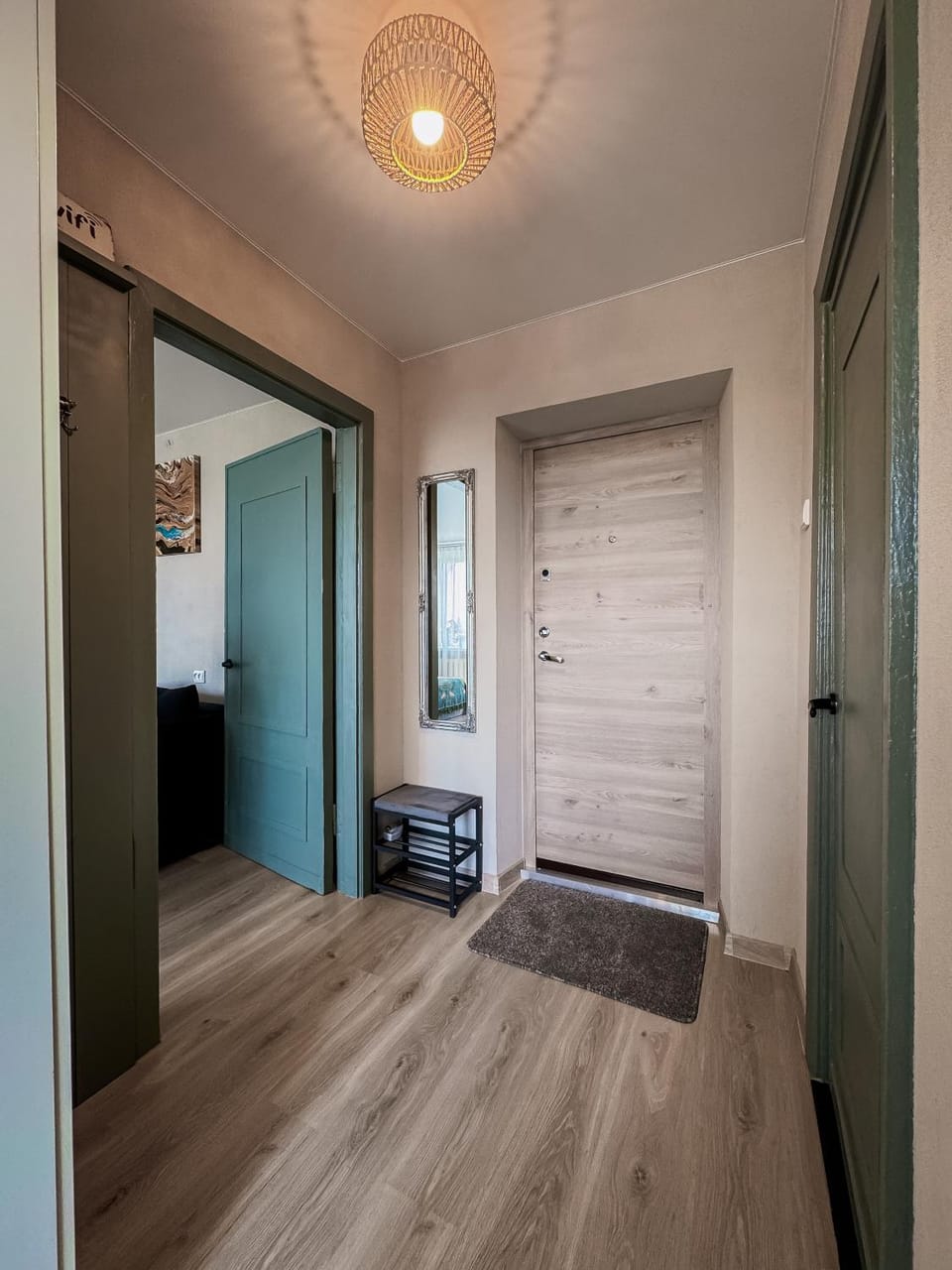 Photo of the whole room