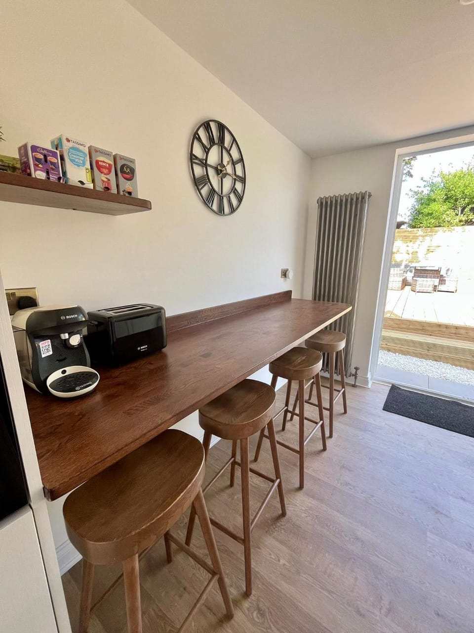 Coffee/tea facilities, kitchen