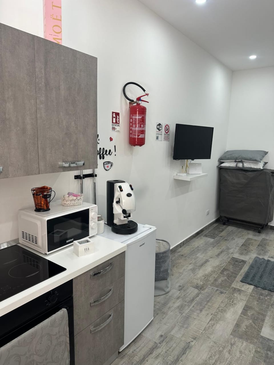 Coffee/tea facilities