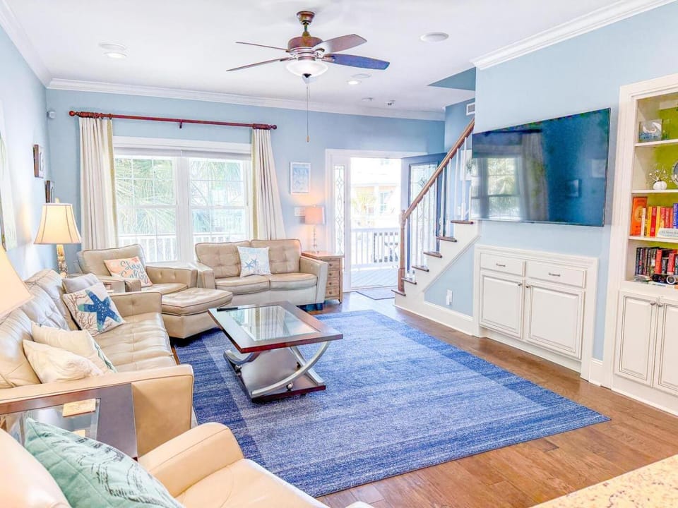 TV and multimedia, Living room, fireplace