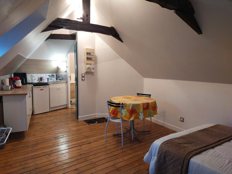 Le studio de la Fontaine Apartment hotel in Pays de la Loire
