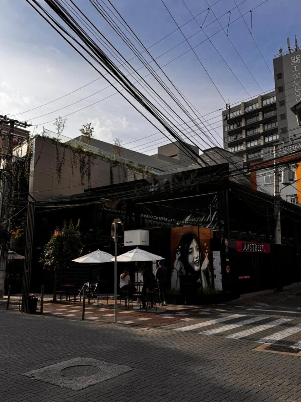 City view, Street view