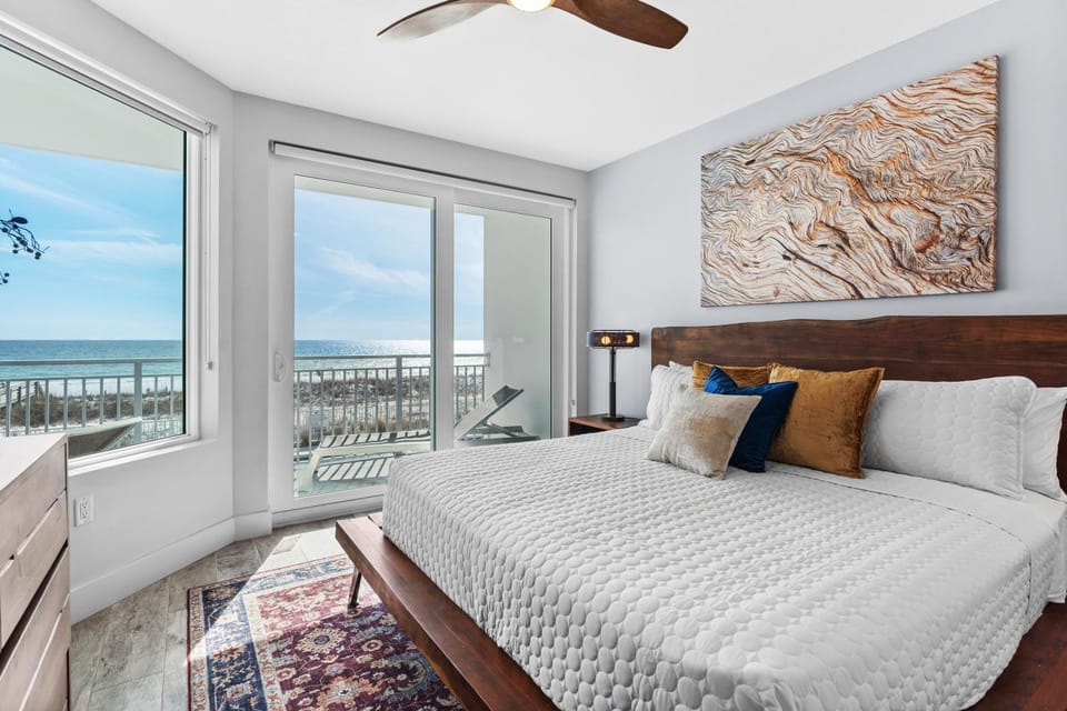 Blu 205 - Oceanfront True Luxury & 2 SETS Free Beach Service Apartment in Okaloosa Island