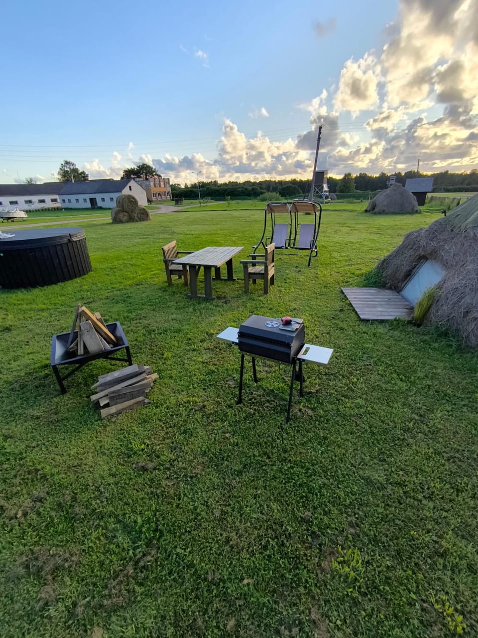 Buļļi atpūtas vieta Campground/ 
RV Resort in Latvia
