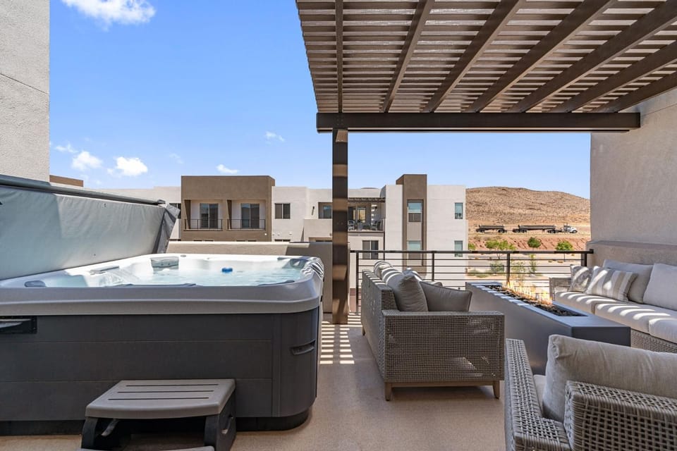 The Crash Pad townhouse House in St George