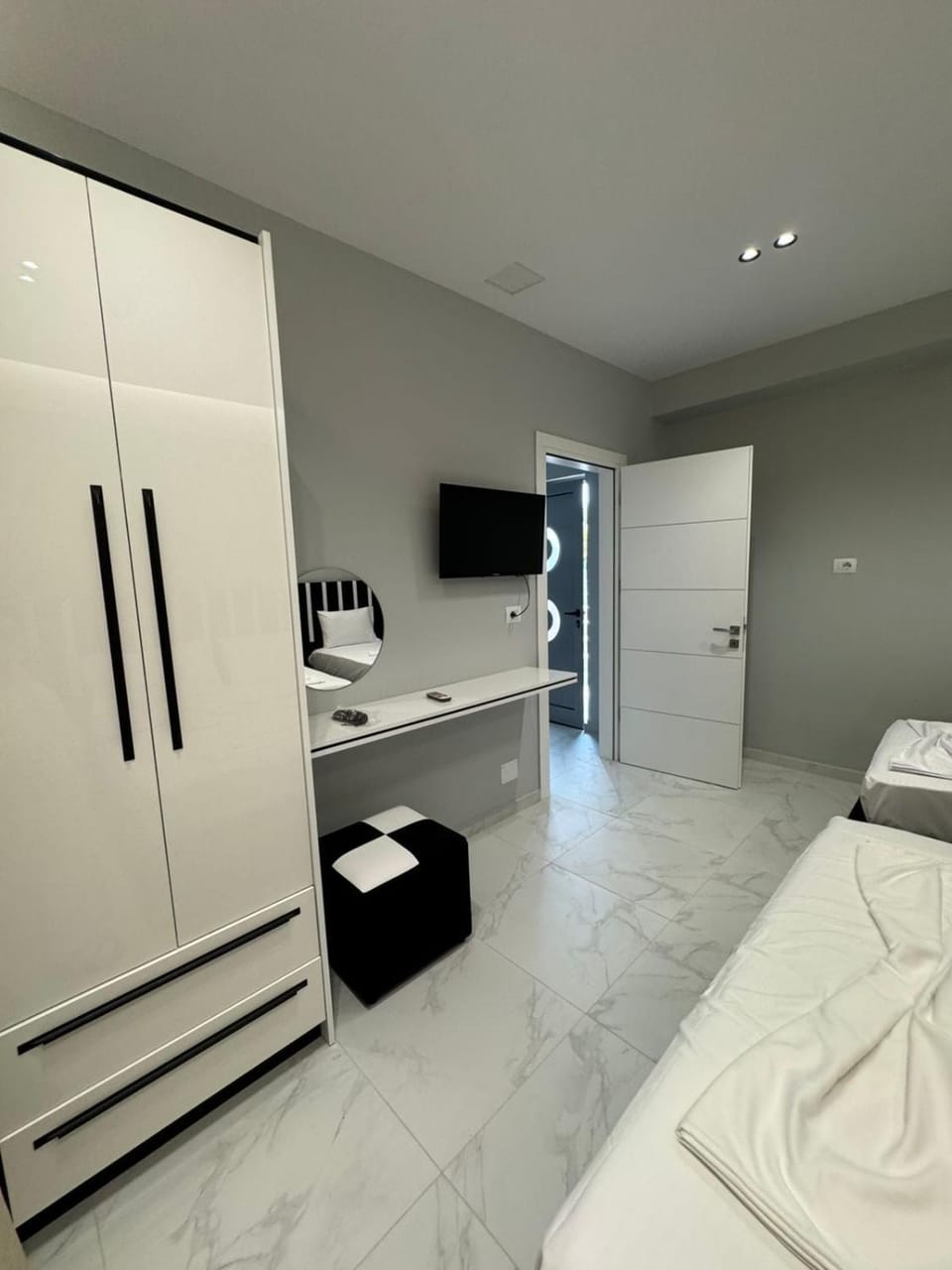 Vila England Bed and Breakfast in Sarandë