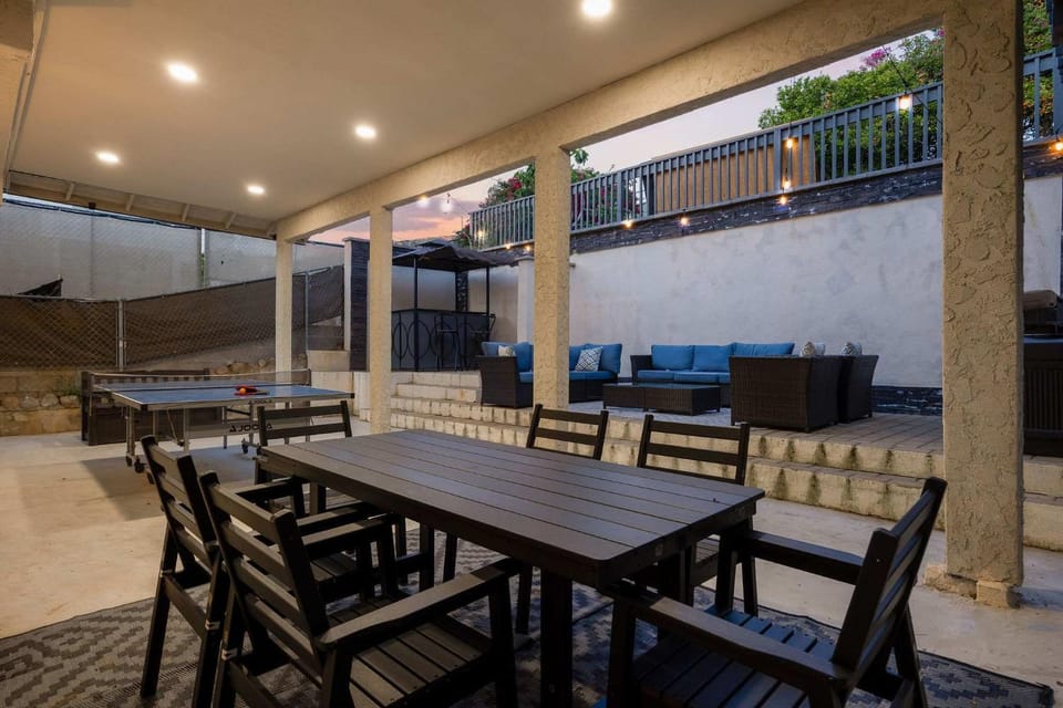 Ocean Views 2 Kitchen Living area Villa House in Pacific Beach