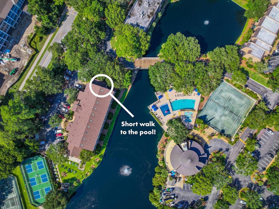 Island Club Villa - Steps to Beach Villa in Hilton Head Island