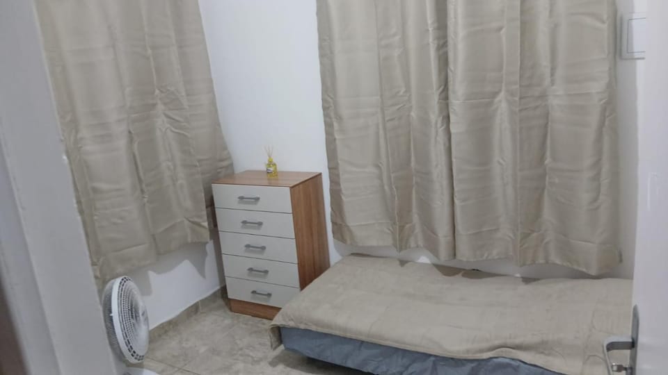 Bed, Bedroom, air conditioner
