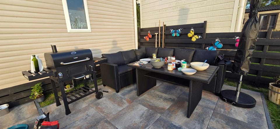 Property building, BBQ facilities, Garden, Balcony/Terrace, Dinner