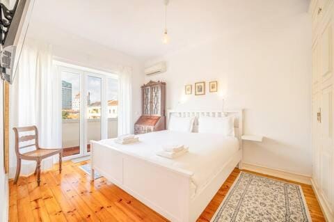 Come Home to Calm in Lisbons Center Apartment in Lisbon