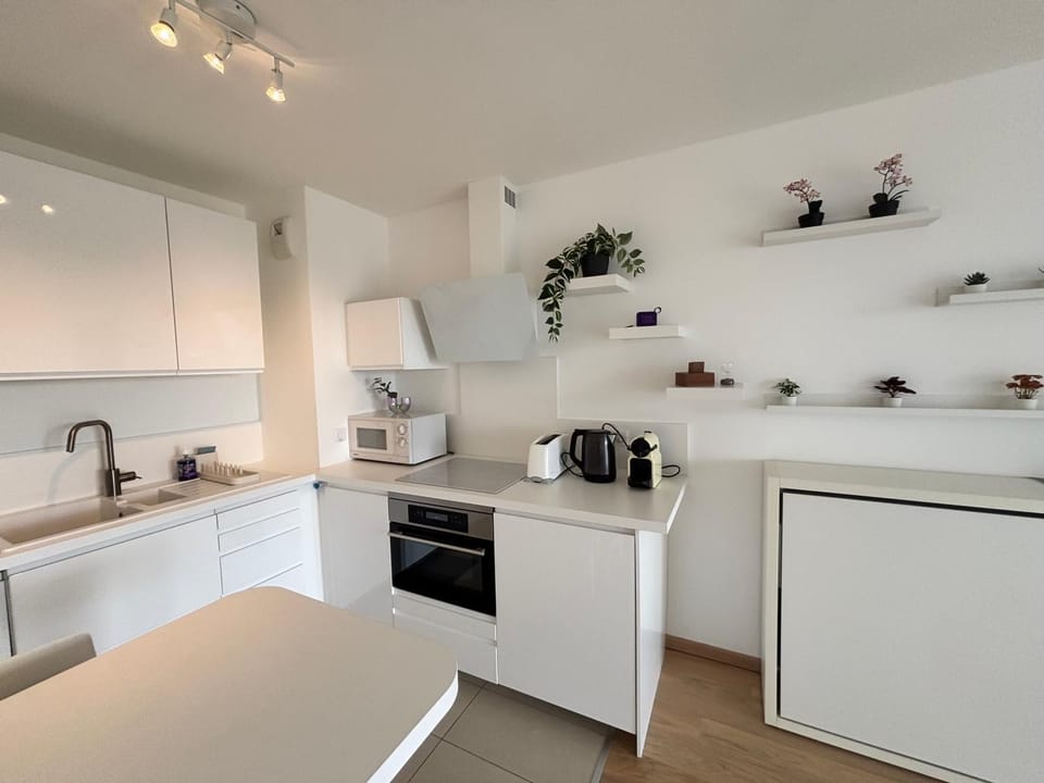 Beau T2 au bord du Lez Apartment in Montpellier