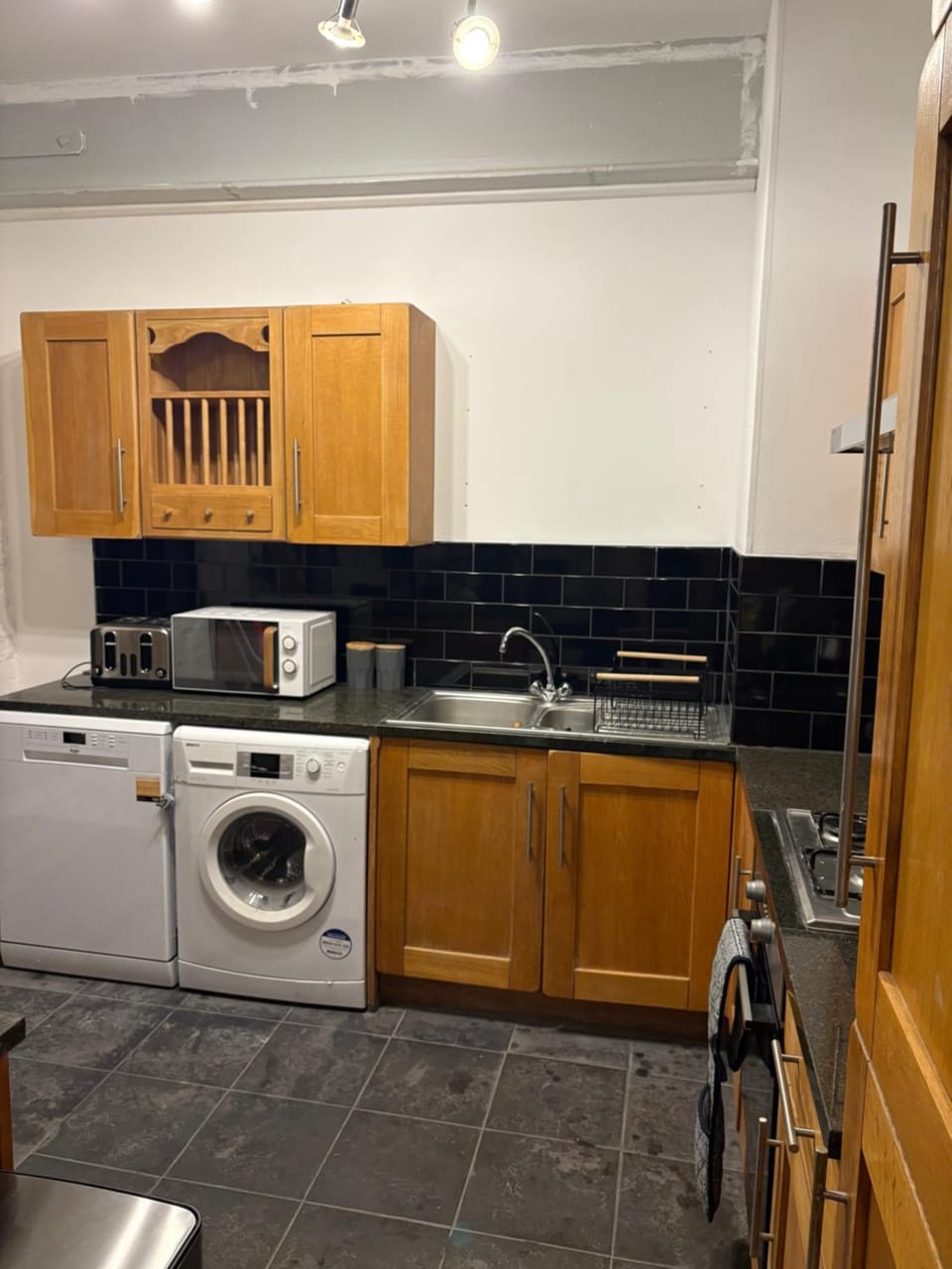 3 Bed Luxury Contractors Apartment, Free Parking, City Centre, Fast WiFi by Opulent Stays Apartment in Derby