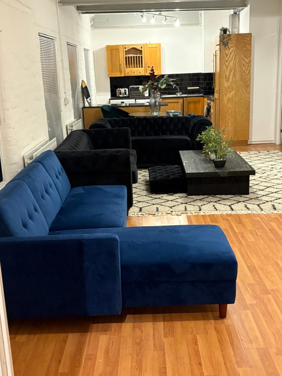 3 Bed Luxury Contractors Apartment, Free Parking, City Centre, Fast WiFi by Opulent Stays Apartment in Derby