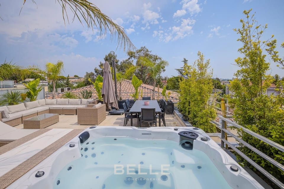 Appartement jacuzzi Apartment in Antibes