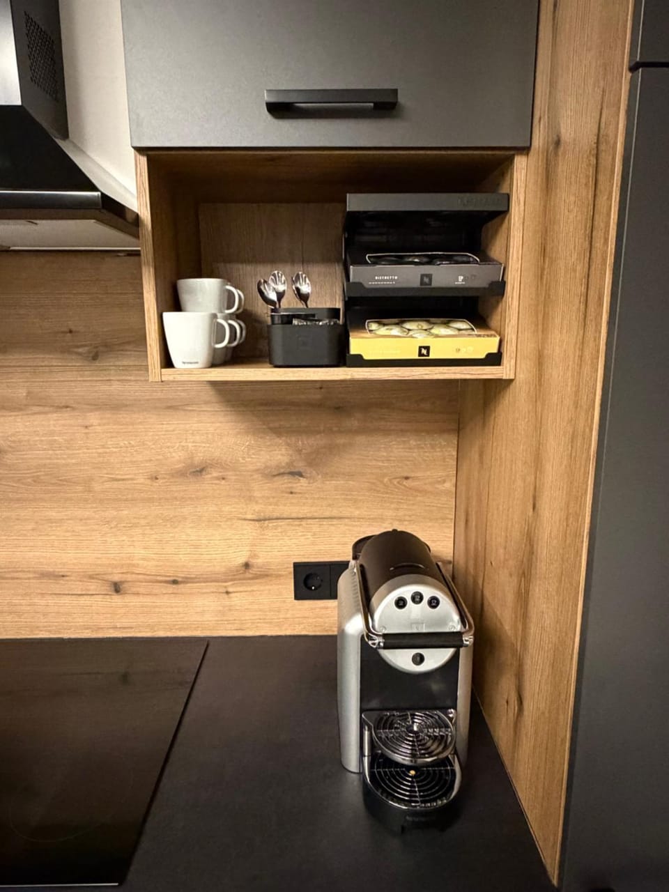 Coffee/tea facilities, Kitchen or kitchenette