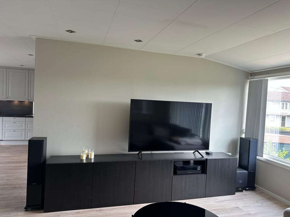 Flott bolig på Øvre kleppe med fine solforhold og fin uteplass House in Bergen