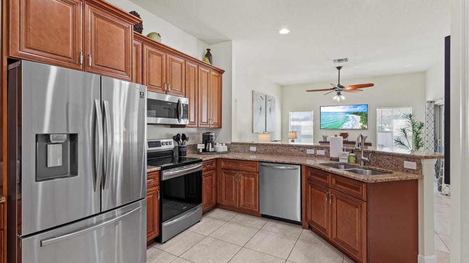 Kitchen or kitchenette, dishwasher, oven, pet friendly, stove