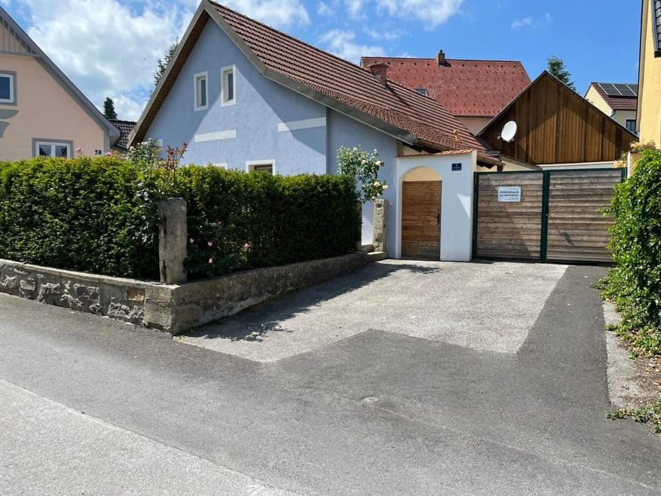 Property building, Neighbourhood, Street view