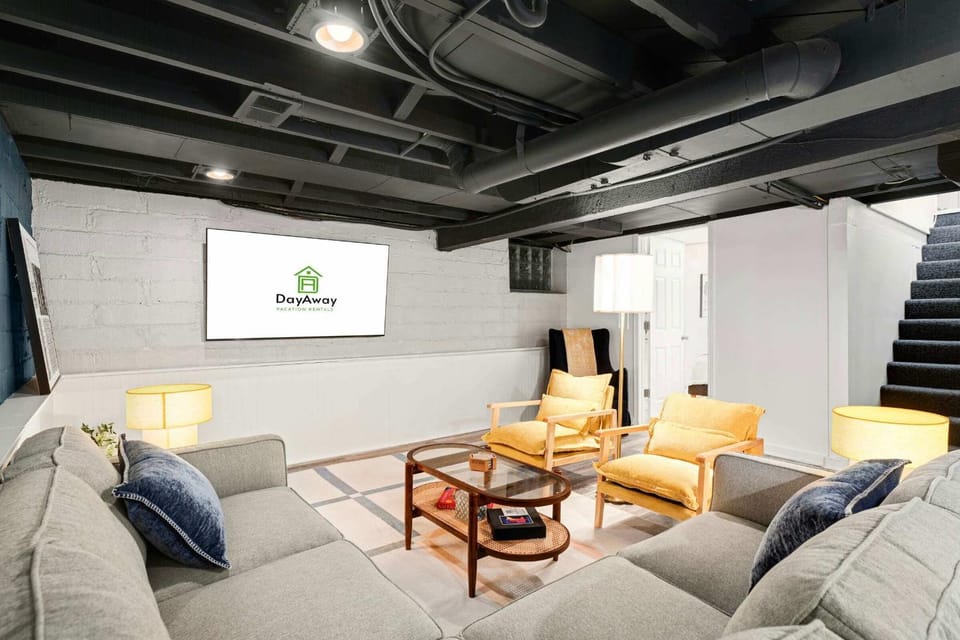 TV and multimedia, Living room, Seating area