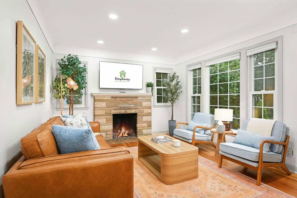 TV and multimedia, Living room, Seating area