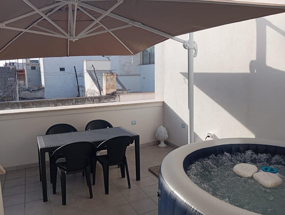 Hot Tub, Balcony/Terrace