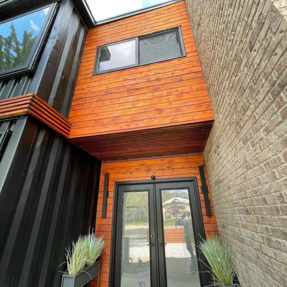 Container Dwelling House in Royal Oak