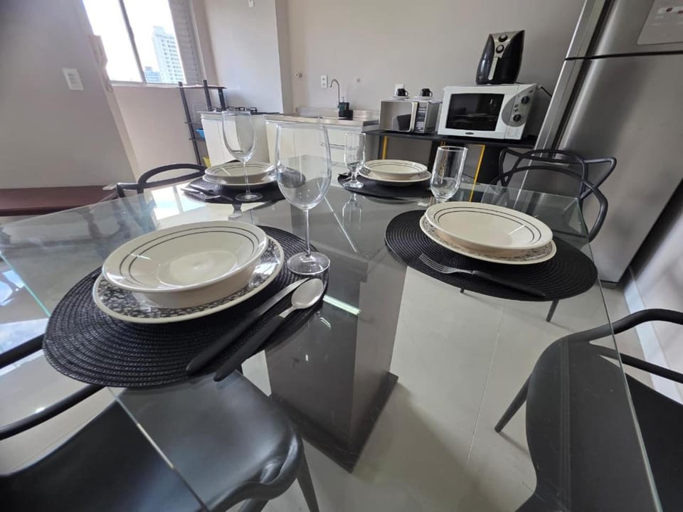 Coffee/tea facilities, Kitchen or kitchenette, Living room, minibar
