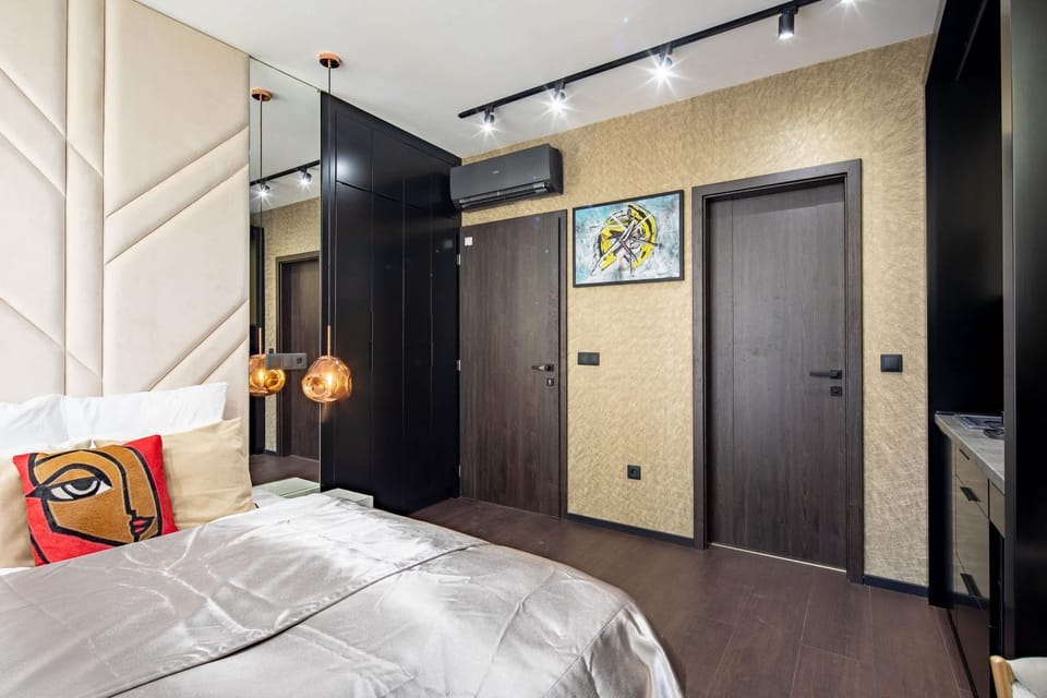 Ultra Central Luxy Studio Apartment in Budapest