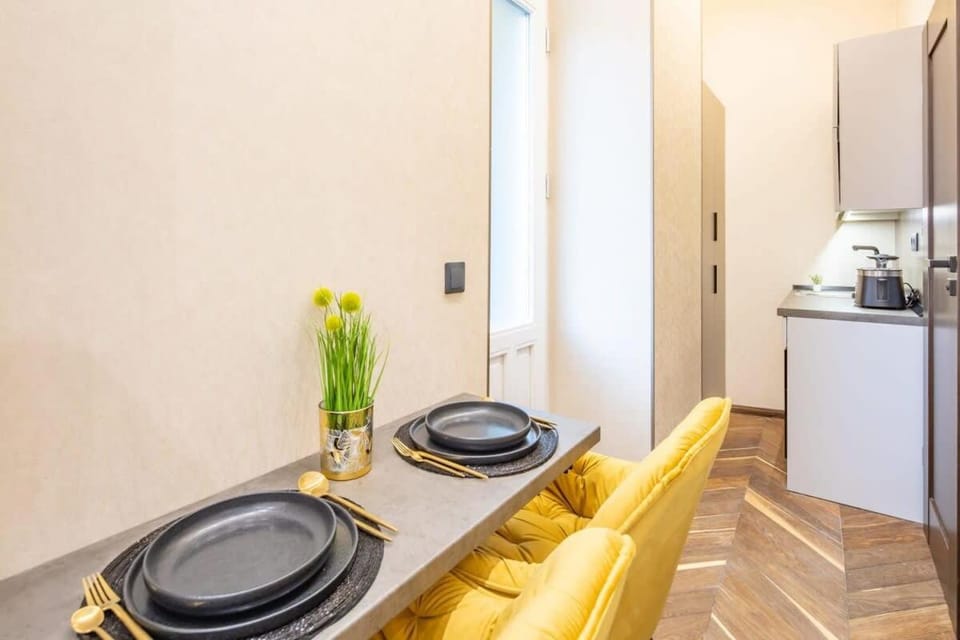 Super Central - NEW and Luxy - Quiet Sleep Apartment in Budapest