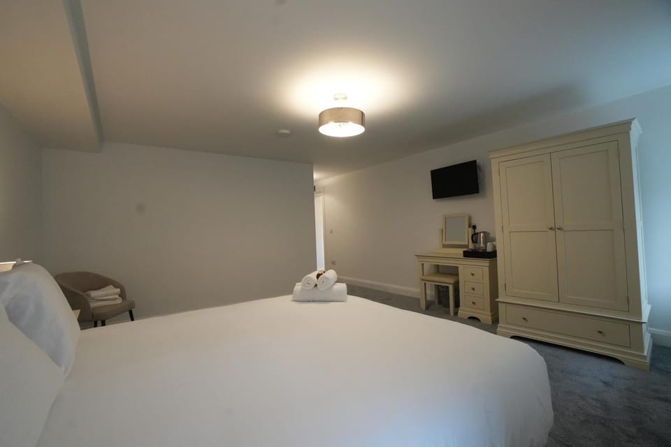 TV and multimedia, Bedroom, wardrobe