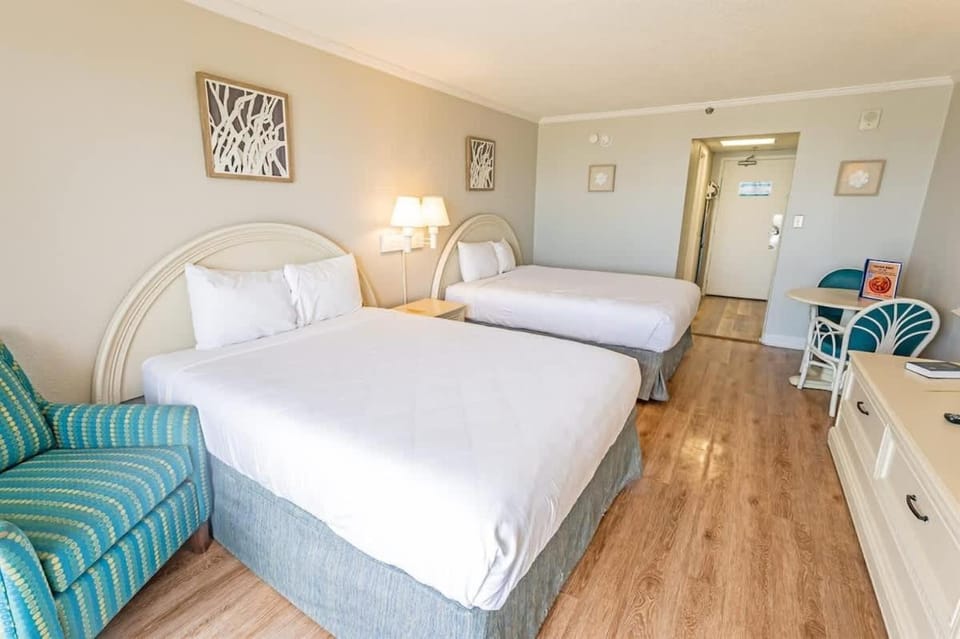 New Direct Oceanfront 3rd Floor, Sandcastle South! House in Myrtle Beach