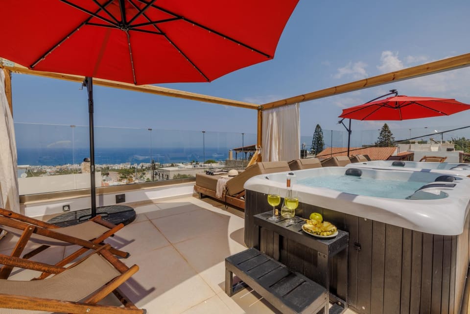 Hot Tub, Balcony/Terrace, sunbed