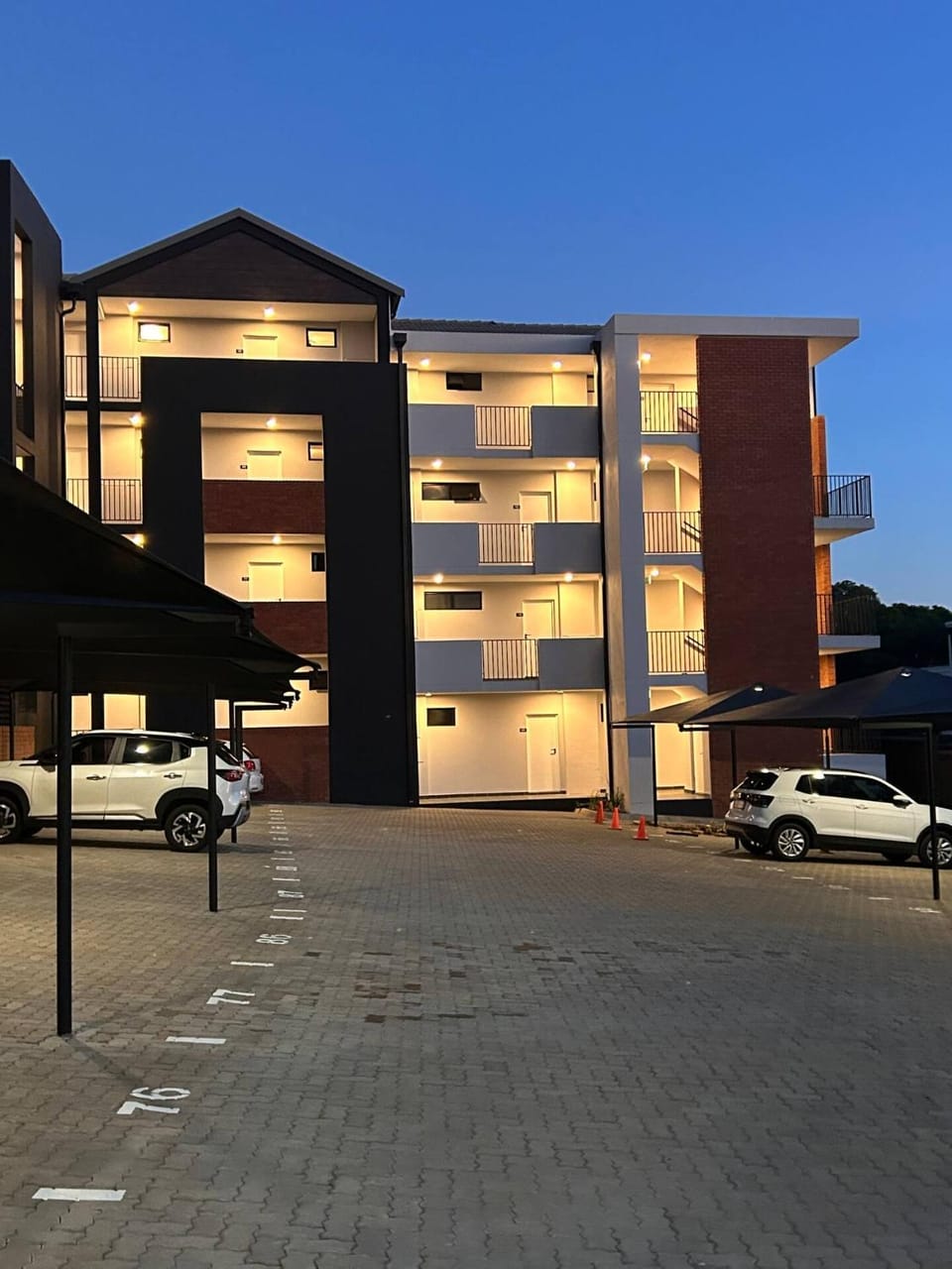 Yang Suite B - Modern Studio Apartment Apartment in Sandton