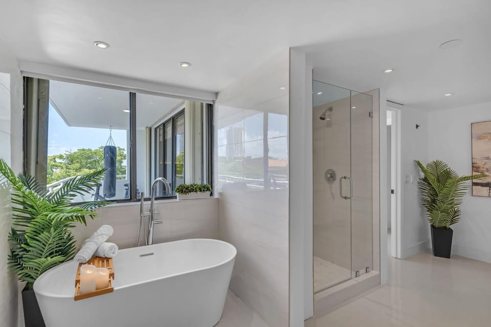 Shower, Bathroom, Bath, towels