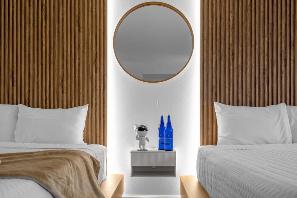 Bed, Bedroom