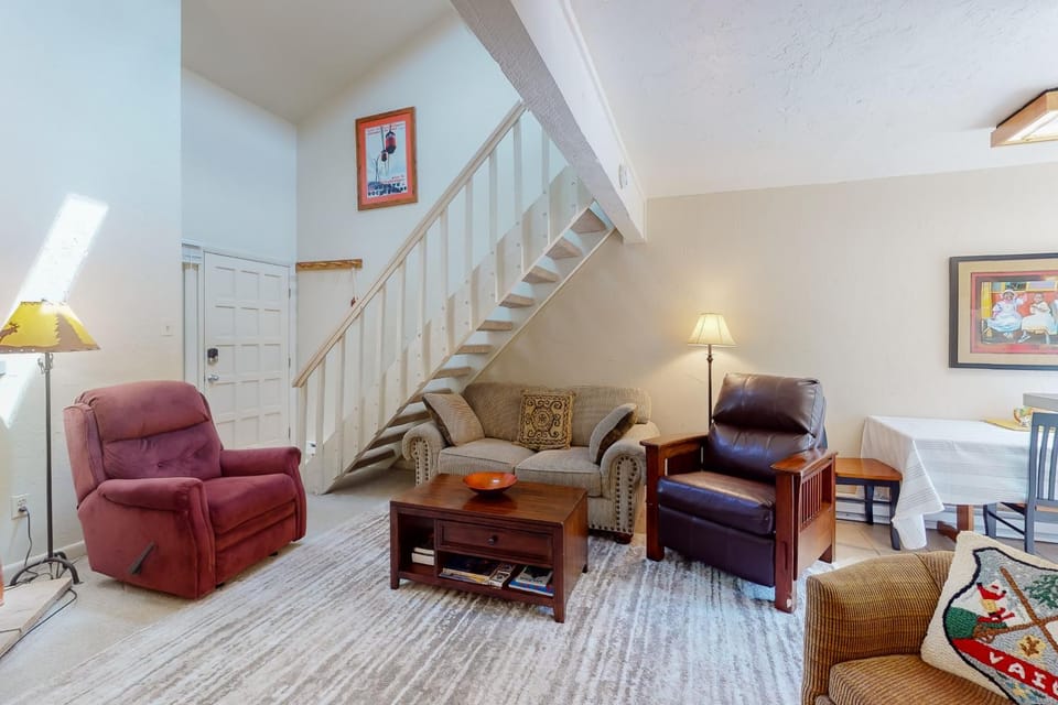 Wren House Comfort - Main Apartment in Vail