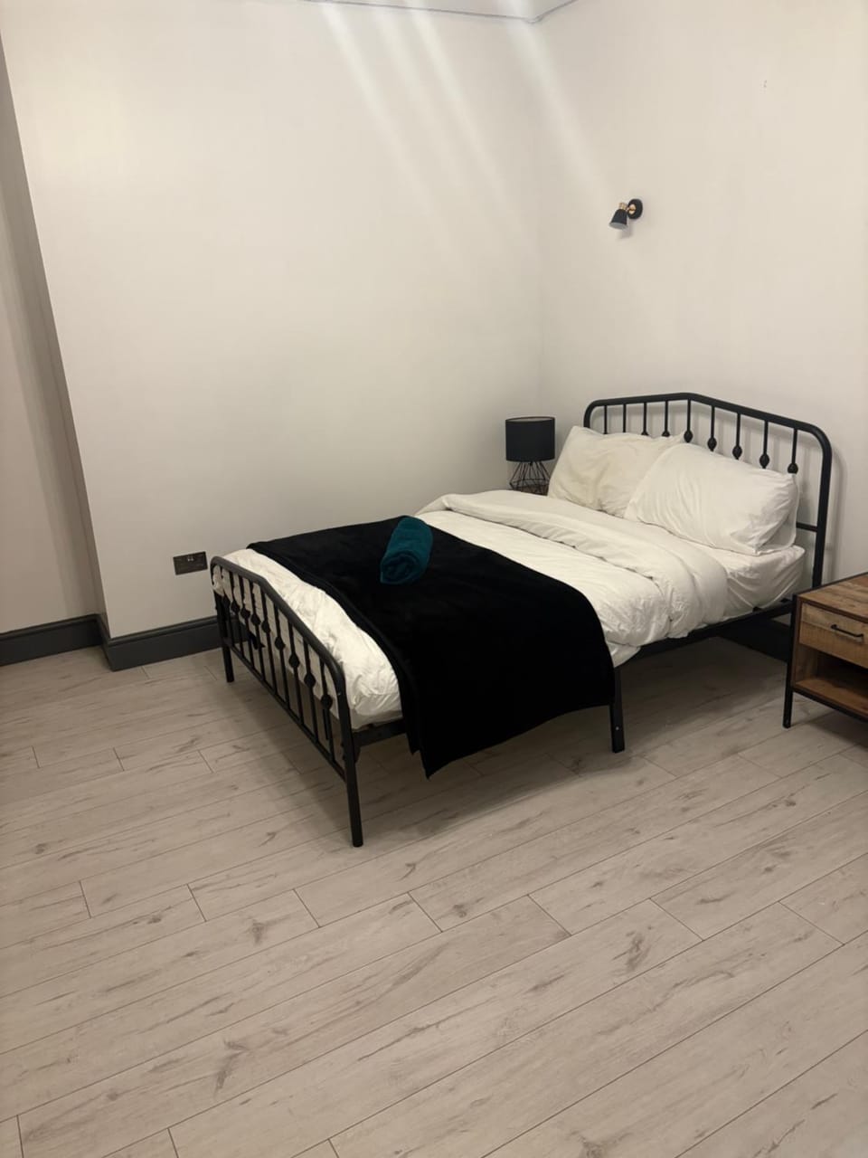 2 Bed Deluxe Apartment, City Centre, Allocated Parking, Fast WiFi by Opulent Stays Apartment in Derby