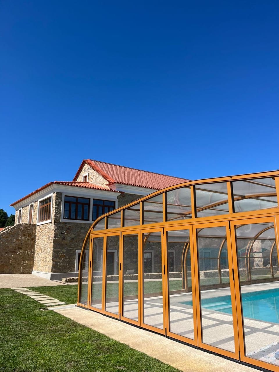 Property building, Swimming pool