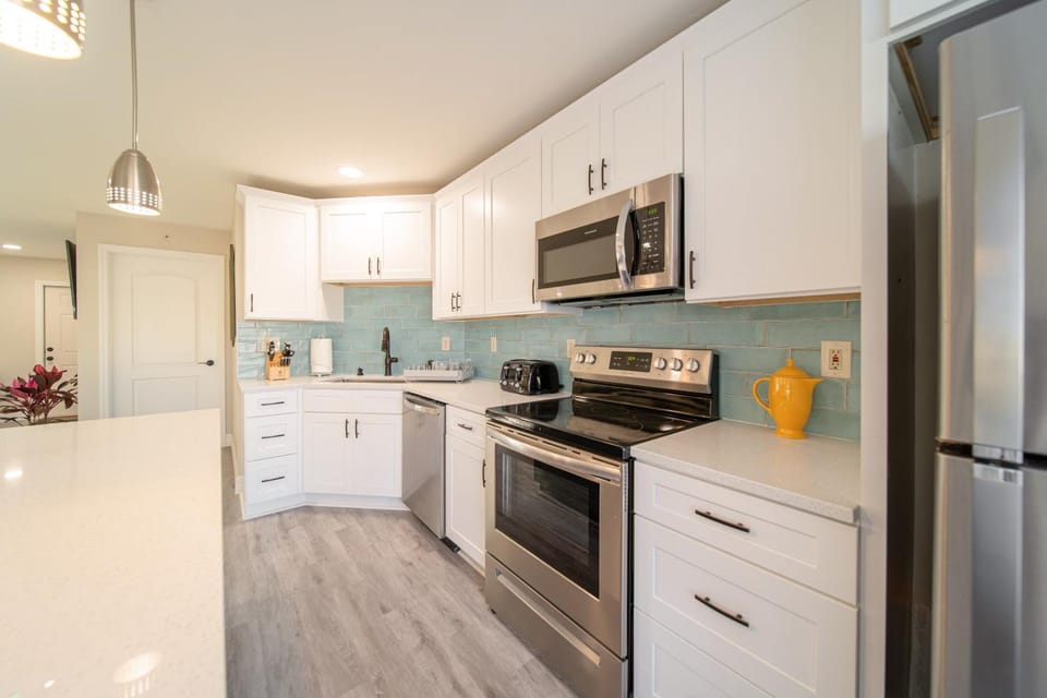 Kitchen or kitchenette, oven, stove, toaster