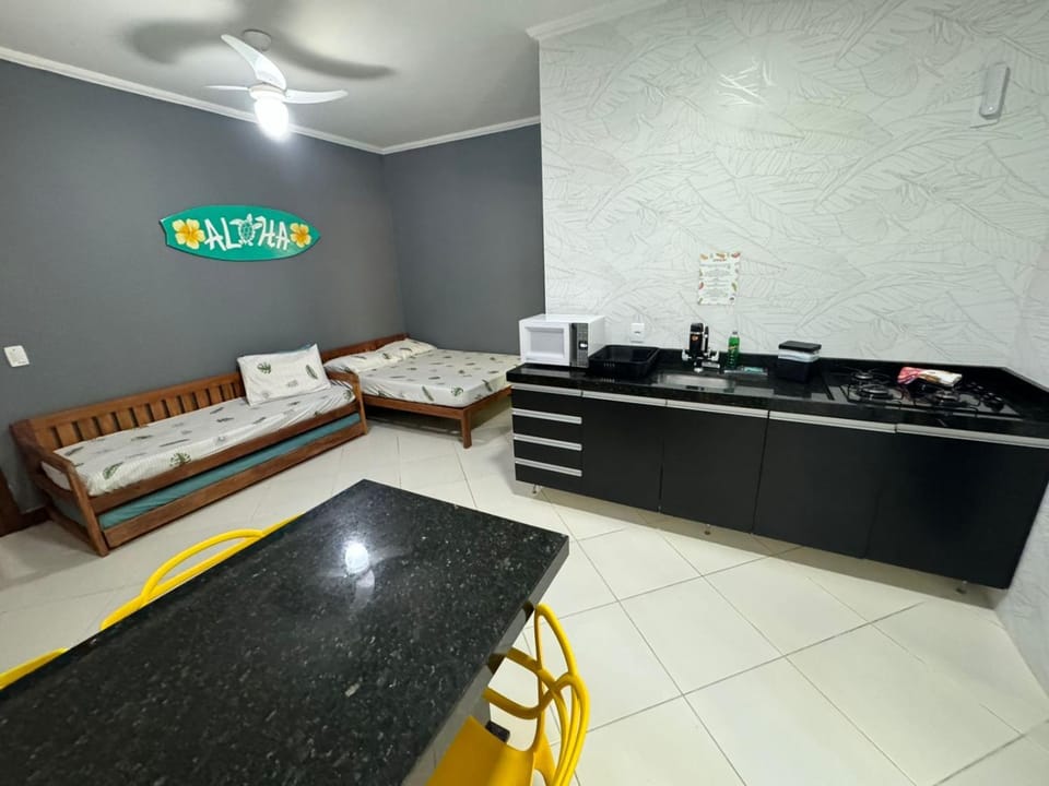 Kitchen or kitchenette, Seating area